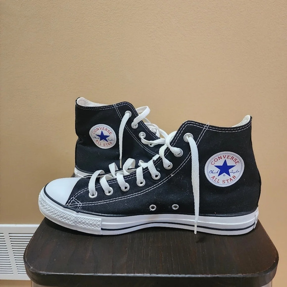 Converse Shoes - Classic Converse Chuck Taylor High Tops - Must Have!